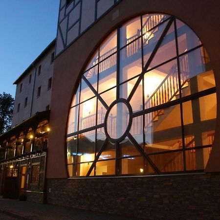 Hotel Zamkowy Mlyn Krapkowice Extérieur photo