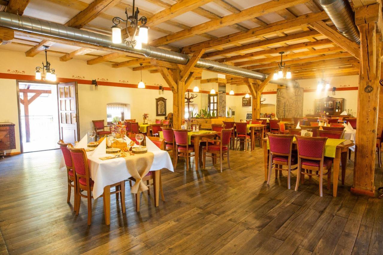 Hotel Zamkowy Mlyn Krapkowice Extérieur photo