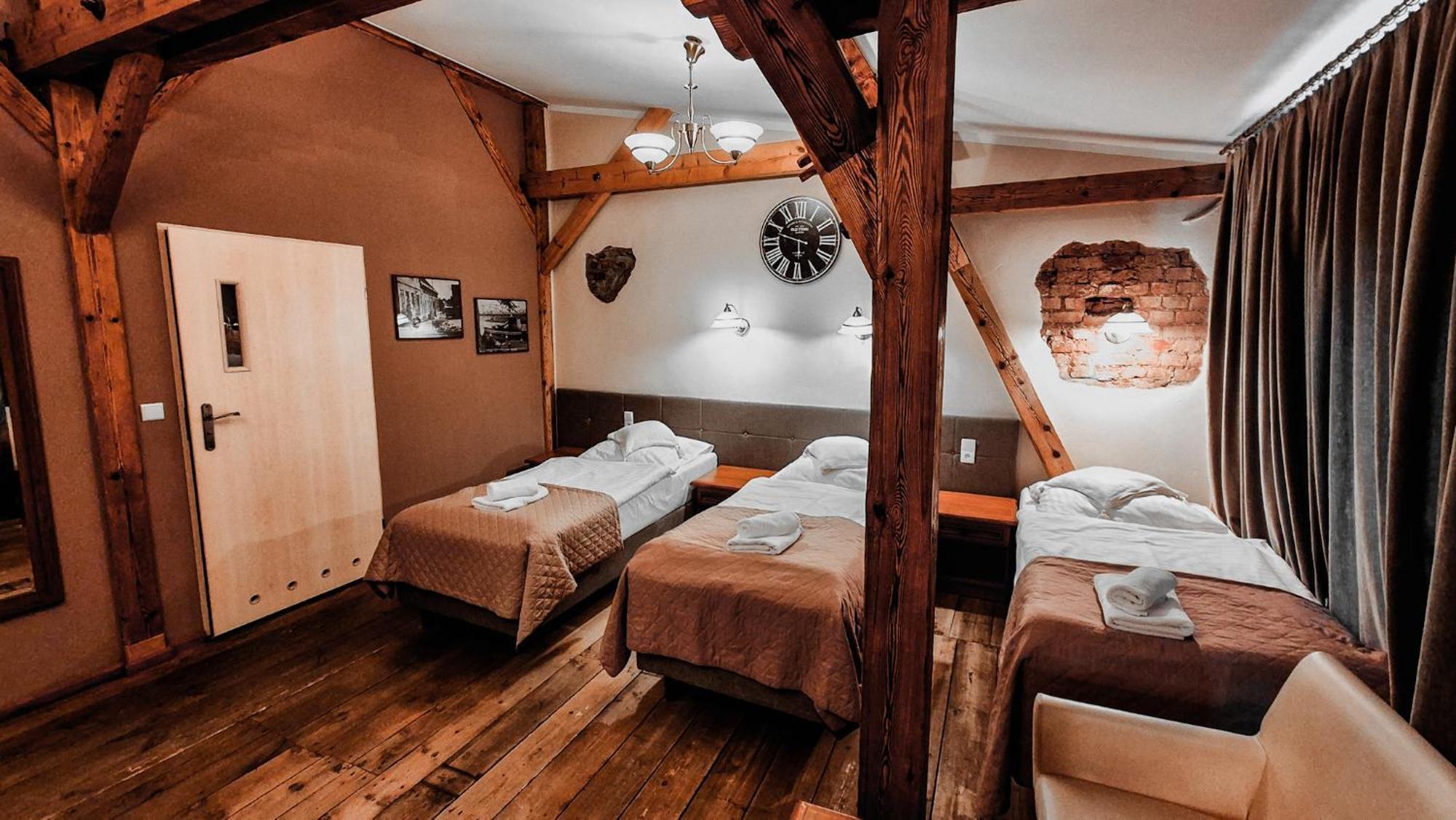 Hotel Zamkowy Mlyn Krapkowice Extérieur photo