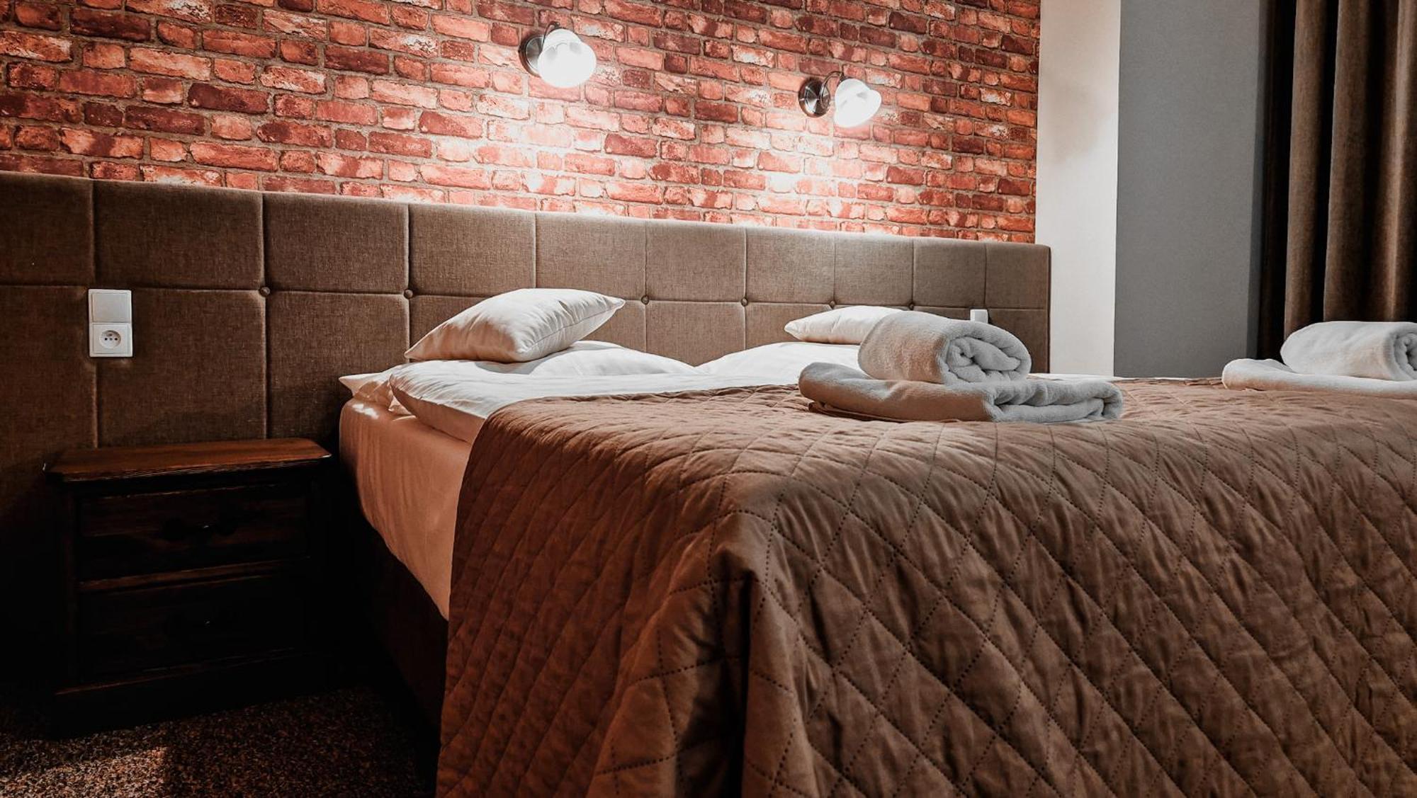 Hotel Zamkowy Mlyn Krapkowice Extérieur photo