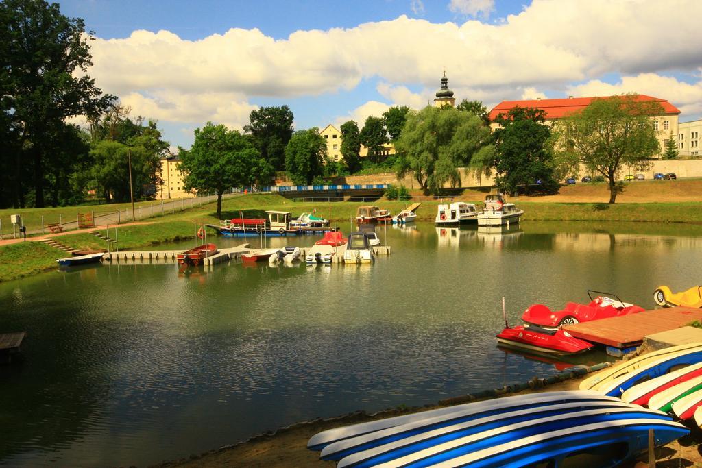Hotel Zamkowy Mlyn Krapkowice Extérieur photo